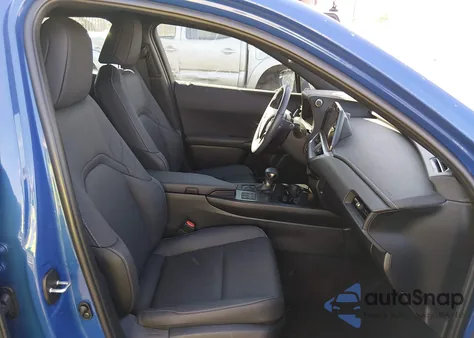 2024 Lexus Ux 250H Premium z USA, uszkodzony, nr VIN JTHP9JBH0R2080235